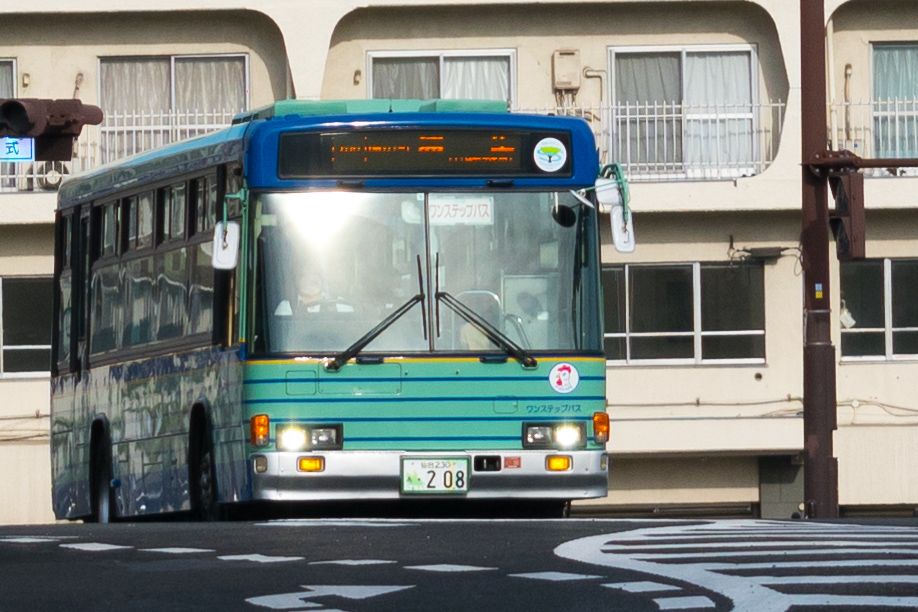 仙台230あ208 仙台市営バス いすゞキュービック KC-LV280N