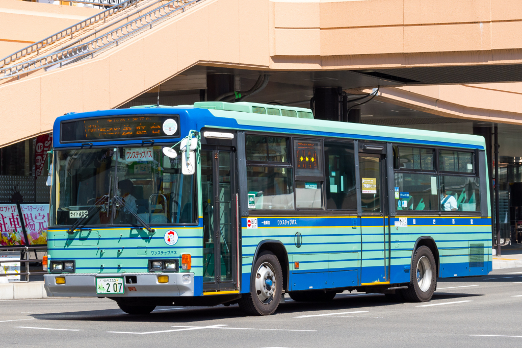 仙台230あ207(仙台市営バス いすゞ キュービック KC-LV280N) 仙台市営バスの東武顔キュービック