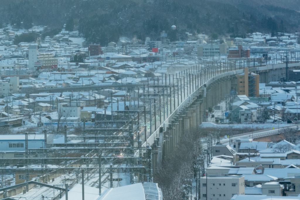 コラッセふくしま 展望台から見る新幹線