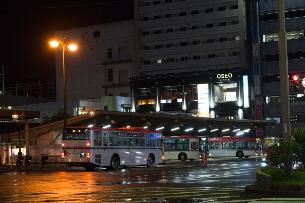 新潟駅スイッチバック式バスターミナル